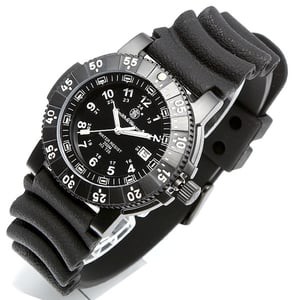 スミス&ウェッソン アウトドアウォッチ・時計 SWISS TRITIUM 357 SERIES DIVER WATCH ブラック