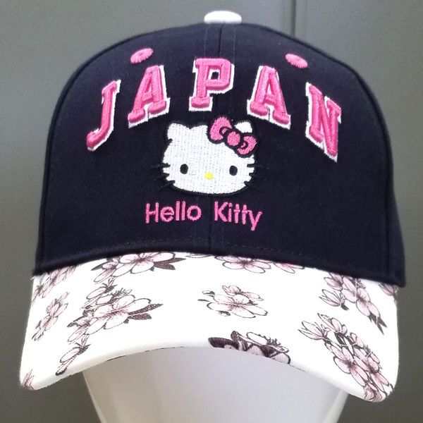 ロビン・ルス×ハローキティ「JAPAN CAP／桜フェイス」 (Robin Ruth Hello Kitty コラボ キャップ 帽子 キティバッグ  野球帽 JAPAN柄 ｜au PAY マーケット