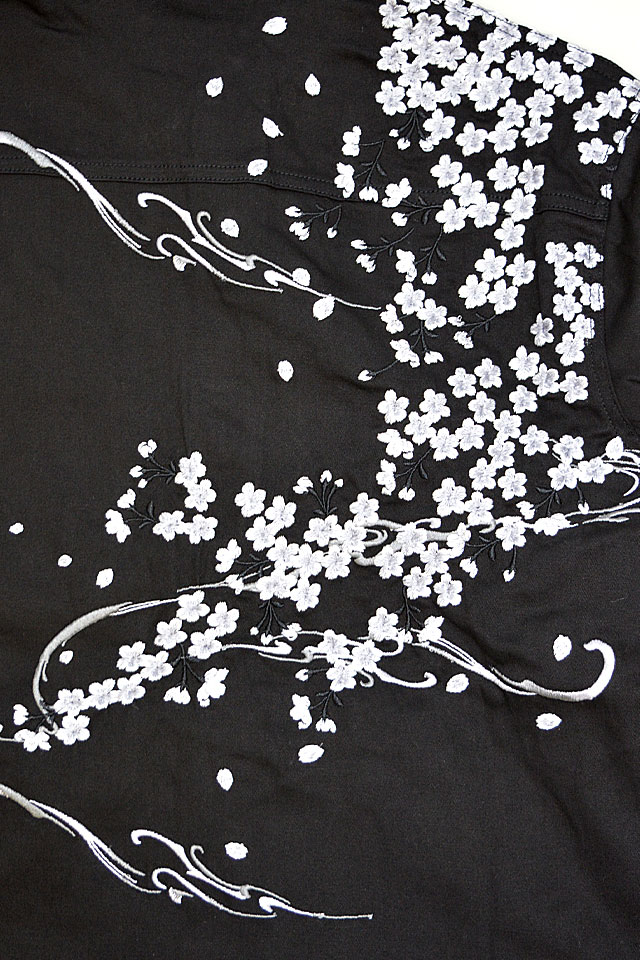 桜流水長袖シャツ 絡繰魂 233082 和柄 和風 刺繍 さくら サクラ からくり_4