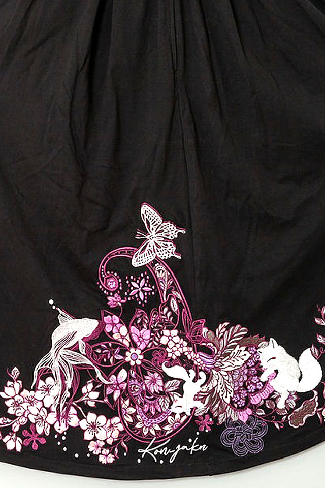 フラワーペイズリー」総刺繍ギャザースカート 今昔 レディース