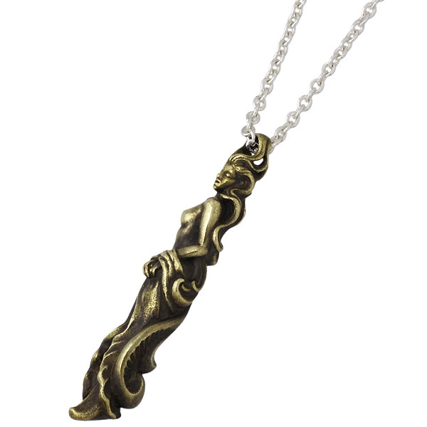 イタリアンベネチア6面手彫り彫刻の装飾的なシルバーの金属製ケース 女性の肖像画 イタリアンベネチア6面手彫り彫刻の装飾的なシルバーの金属製