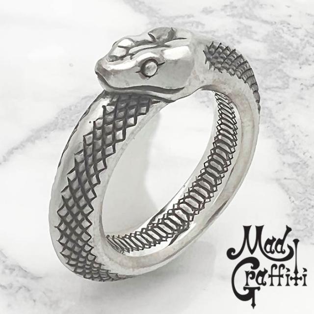 マッドグラフィティ Mad Graffiti シルバー リング イモータル L 指輪 メンズ 15号 シルバー925 アクセサリー ヘビ スネーク MG-R-0046-15の通販は指輪・リング