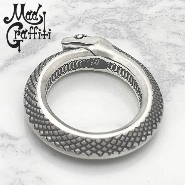 マッドグラフィティ Mad Graffiti シルバー リング イモータル L 指輪 メンズ 15号 シルバー925 アクセサリー ヘビ スネーク MG-R-0046-15の通販は マッドグラフィティ Mad Graffiti シルバー リング イモータル L 指輪 メンズ 15号 シルバー925 アクセサリー ヘビ スネーク MG-R-0046-15の通販は