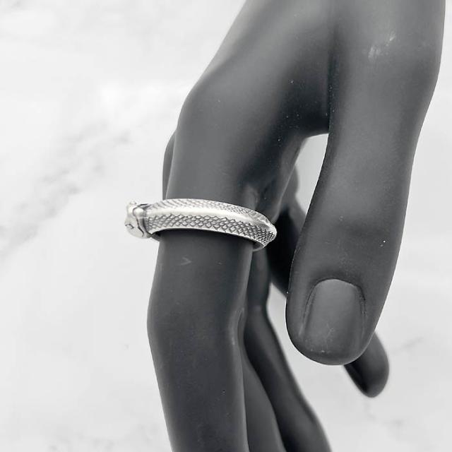 マッドグラフィティ Mad Graffiti シルバー リング イモータル L 指輪 メンズ 15号 シルバー925 アクセサリー ヘビ スネーク MG-R-0046-15の通販は マッドグラフィティ Mad Graffiti シルバー リング イモータル L 指輪 メンズ 15号 シルバー925 アクセサリー ヘビ スネーク MG-R-0046-15の通販は