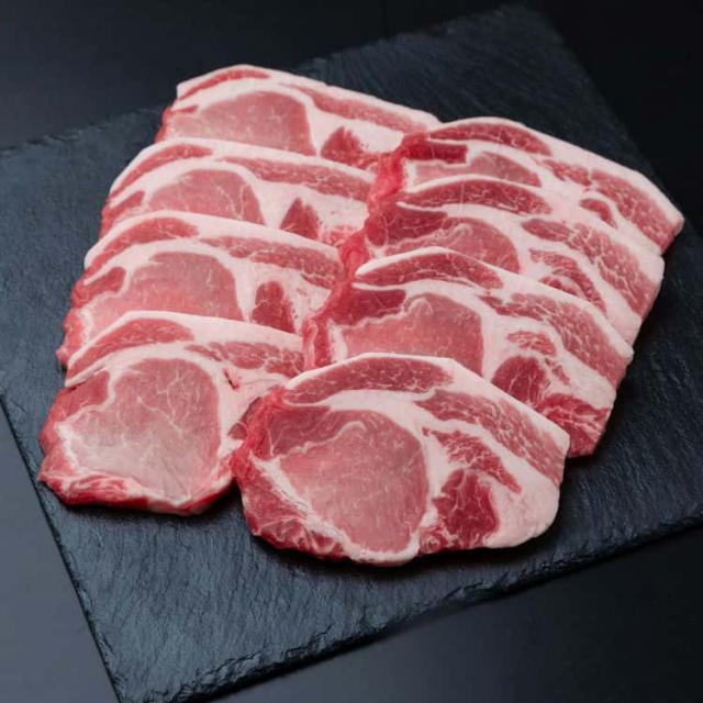 沖縄琉球ロイヤルポーク ロースステーキ（ロースステーキ80gx4x2 計640g） 飼育に大麦 甘藷（いも） 木酢酸粉末等を入れることにより肉質が良く 豚特有の臭いの少ない美味しい豚肉です お歳暮 お中元 お土産 ご進物 ギフト 贈り物に最適 ※離島は配送不可 7240100の通販は