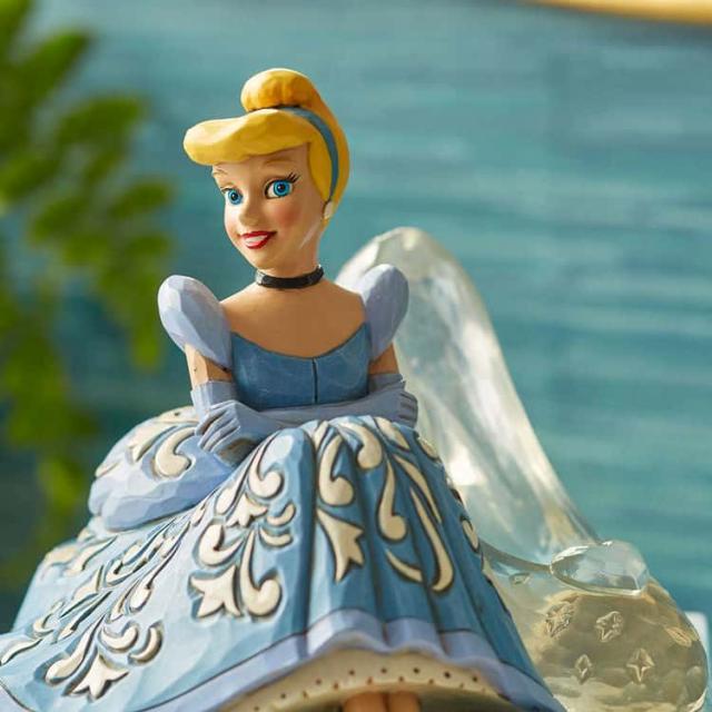 シンデレラ　ヴィンテージ　ディズニー　フィギュア　クリスマス enesco エネスコ Disney Traditions シンデレラ＆ガラスの靴