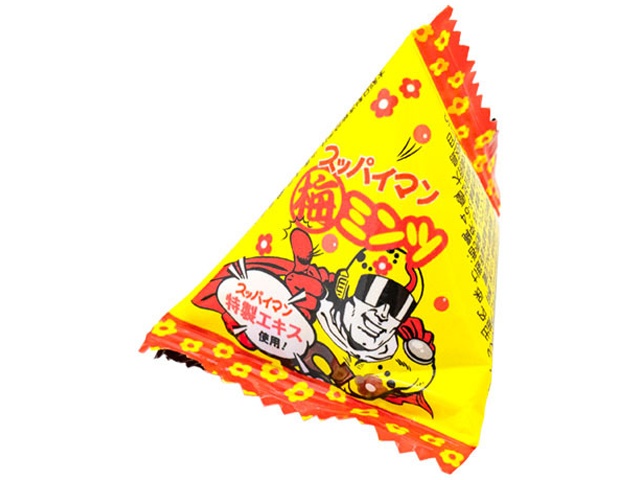 上間菓子 スッパイマン梅ミンツ ６ｇ ×400 【全国送料無料】(沖縄・離島は別途)