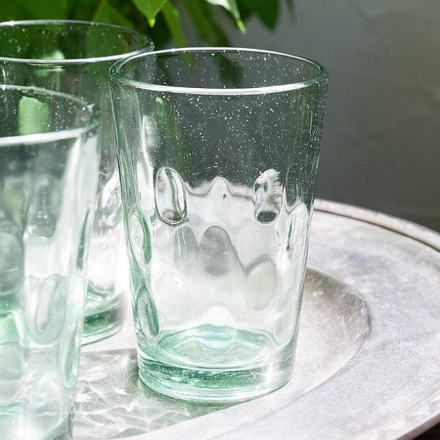 インドのチャイ カップ 装飾つき 直径 6 5cm程度 高さ 9 5cm程度 チャイカップ チャイコップ インド食器 アジアン食器 アジア雑貨 グラの通販はau Pay マーケット インド アジアの雑貨と衣料 Tirakita