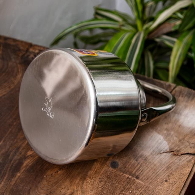 【チャイ20杯分くらい】レトロケトル インドのやかん 1500cc程度 / ヤカン 薬罐 調理器具 食器 アジアン食品 エスニック食材の通販は 【チャイ20杯分くらい】レトロケトル インドのやかん 1500cc程度 / ヤカン 薬罐 調理器具 食器 アジアン食品 エスニック食材の通販は