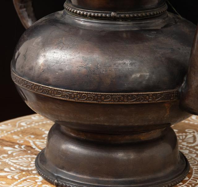 【送料無料】 アンティーク カルワ karuwa ネパール伝統の水差し ティーポット 高さ 30cm 1200g【非食品 装飾用】 / デコレーション用 ネパールのアンティーク インド 調理器具 食器 アジアン食品 エスニック食材