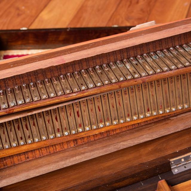【送料無料】 【Kartar Music House社製】ポップアップハルモニウム 32鍵 2リード 3ドローンタイプ / Harmonium ピアノ インド 楽器 鍵盤楽器 民族楽器 インド楽器 エスニック楽器 ヒーリング楽器_9
