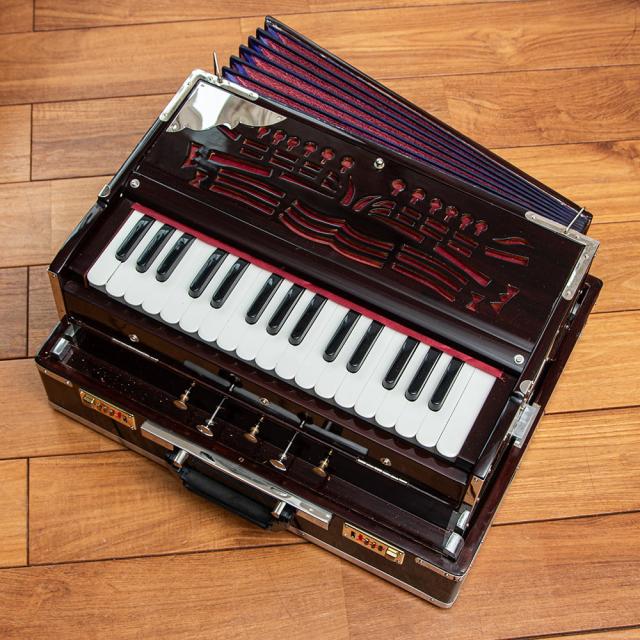【送料無料】 【Kartar Music House社製】ポップアップハルモニウム 32鍵 2リード 3ドローンタイプ / Harmonium ピアノ インド 楽器 鍵盤楽器 民族楽器 インド楽器 エスニック楽器 ヒーリング楽器_19