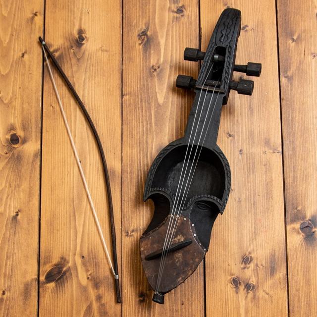 【送料無料】 ネパールのサーランギ ブラック / Sarangi サーランギー 擦弦楽器 ヒンドゥスターニー Hindustani 民族楽器 インド楽器 エスニック楽器 ヒーリング楽器