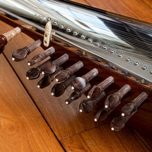 【送料無料】 【Kanai lal＆Sons社製】サロード Sarod Professional Quality / インド 楽器 弦楽器 民族楽器 インド楽器 エスニック楽器 ヒーリング楽器_5