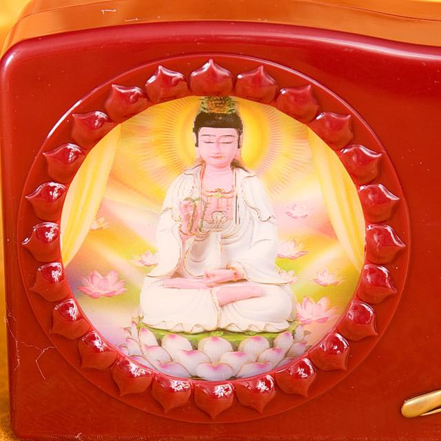 ブッダ マシーン 念仏を唱える続ける機械 ブッダマシーン の世界を