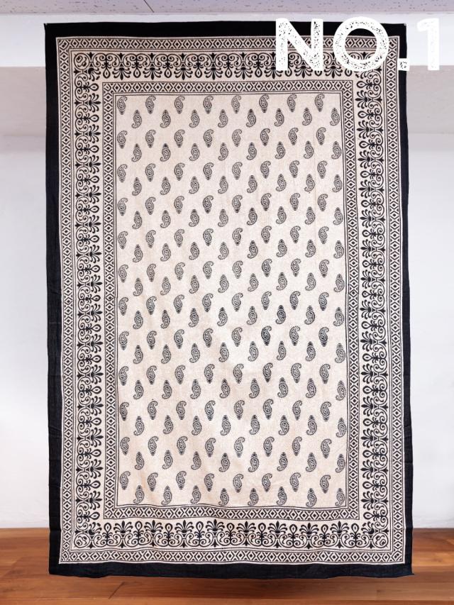 各色あり〕マルチクロス 更紗とペイズリー〔133cm×195〕大きな布