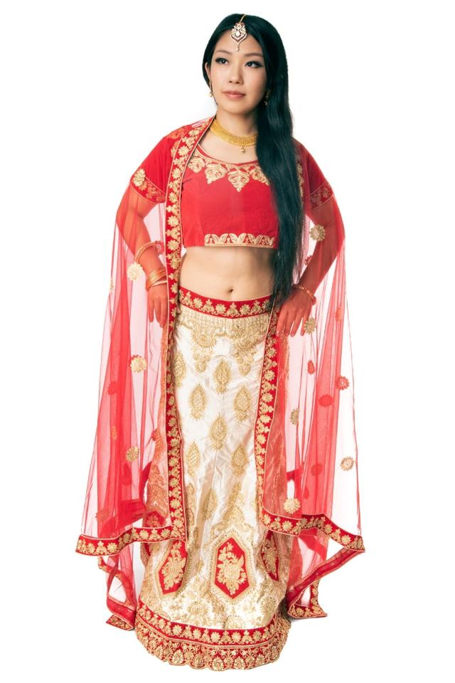 【送料無料】 【1点物】インドのレヘンガドレスセット レッド×ホワイト / パーティードレス コスプレ ウェディングドレス 民族衣装 TIRAKITA(ティラキタ) サリー レディース 女性物 エスニック衣料 アジアンファッション エスニックファッション
