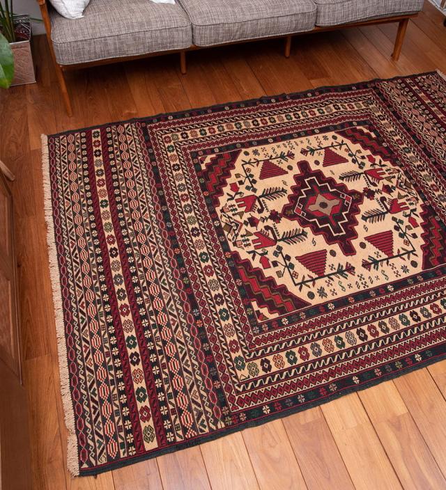 グーチャンキリム　手織り　草木染 グーチャンキリム イラン 手織りキリム 草木染め グーチャンキリム