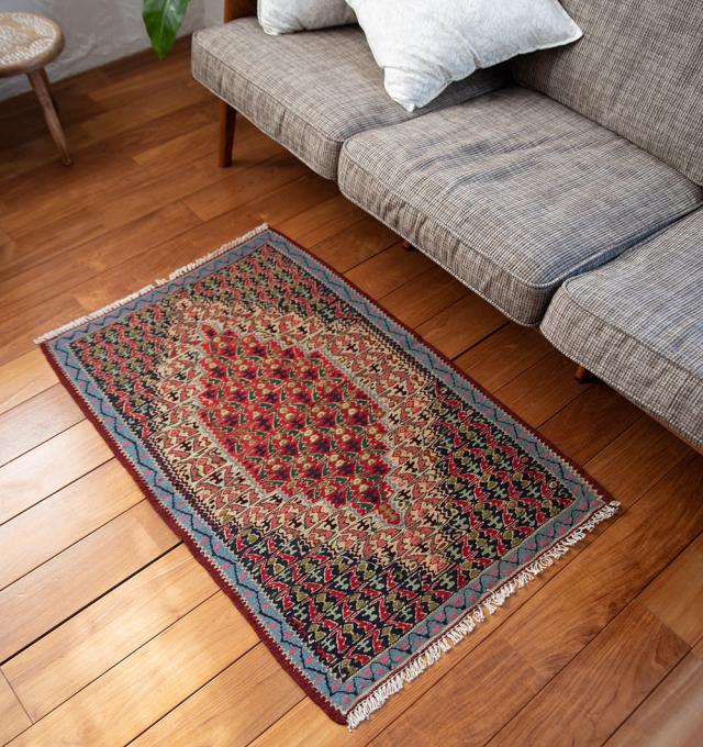 キリム バルーチ族 草木染め キリム バルーチ族 草木染め