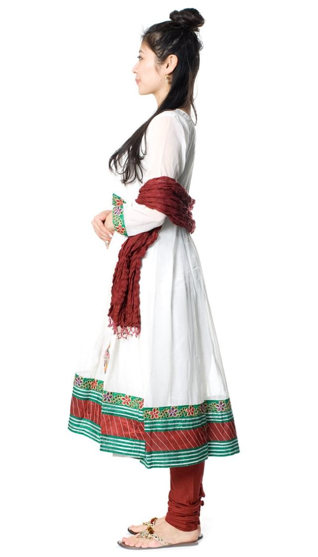 送料無料 パンジャビ ドレス3点セット 白 インド パンジャビドレス パンジャービードレス サルワール カミーズ 民族衣装 レディーの通販はau Pay マーケット インド アジアの雑貨と衣料 Tirakita