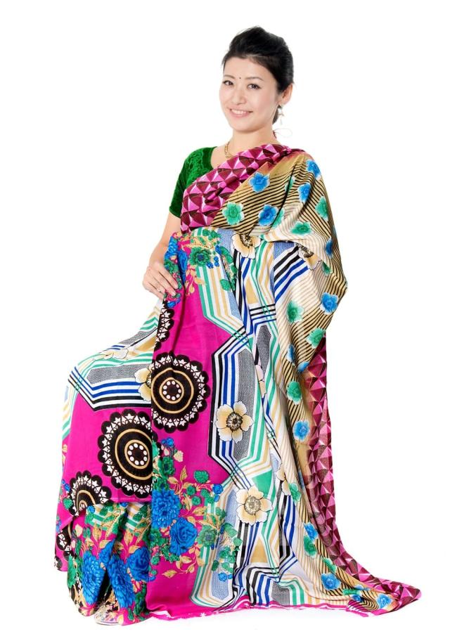 レトロボタニカル柄 カラフルサリー レトロサリー レトロボタニカルサリー 民族衣装 デコレーション布 インド インドサリー レディースの通販はau Pay マーケット インド アジアの雑貨と衣料 Tirakita