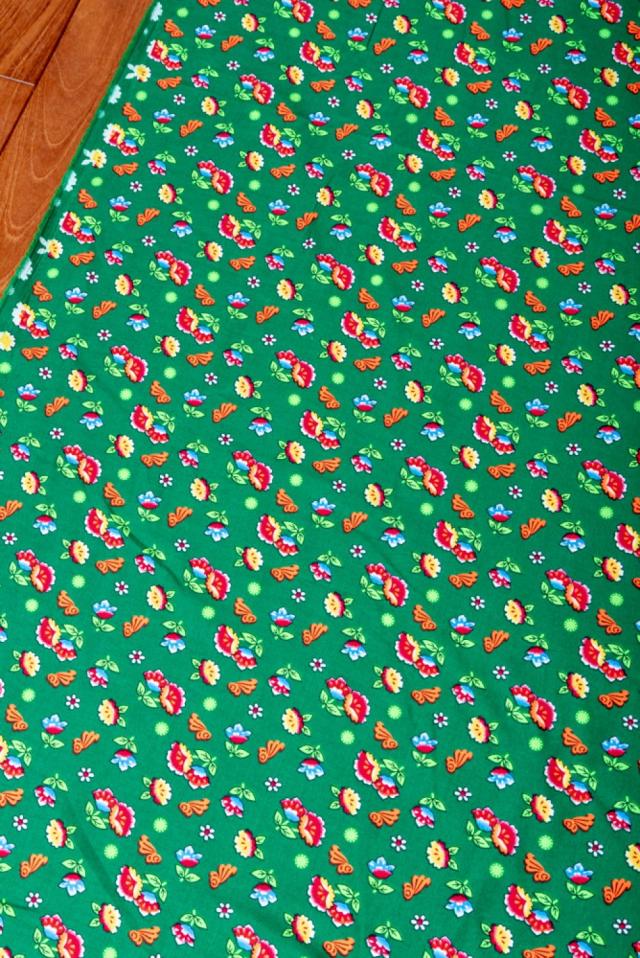 1m単位切り売り〕アジアのレトロ小花柄ファブリック