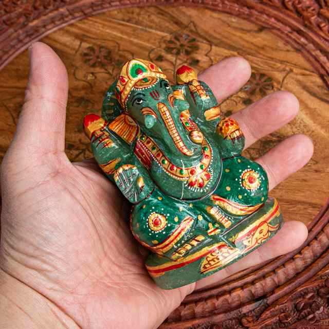送料無料】 【一点物 天然石】手彫りのアングリ ガネーシャ（インド