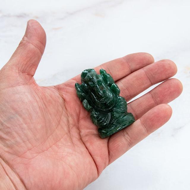 送料無料】 【一点物 天然石】手彫りのアングリ ガネーシャ インド翡翠