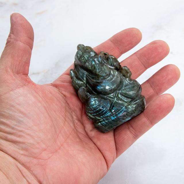 送料無料】 【一点物 天然石】手彫りのラブラドリイッティ ガネーシャ