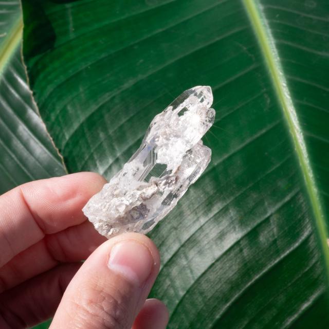 【送料無料】 【一点物】 ヒマラヤ水晶原石 30g】マイカ 雲母 透明度 バーコード / クリスタル ヒマラヤ産 天然石 宝石 ジャイプール ジュエル ジュエリー パワーストーン 化石 エスニック アジア インド アクセサリー アンクレット ピアス リング ビンディー