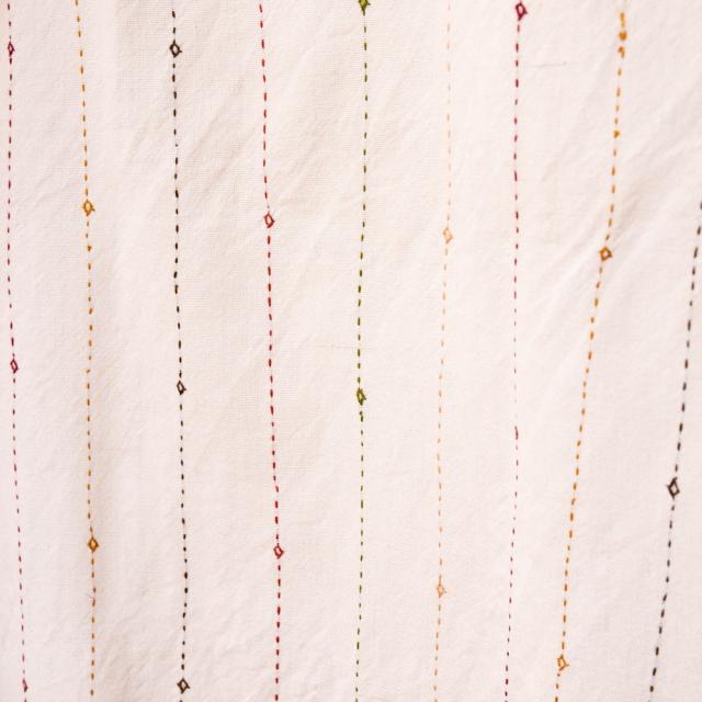 【送料無料】 ブジョーディ村の手織りショール / ストール マフラー ブランケット カッチ 刺繍 TIRAKITA(ティラキタ) ドゥパッタ スカーフ レディース エスニック衣料 アジアンファッション エスニックファッション_10