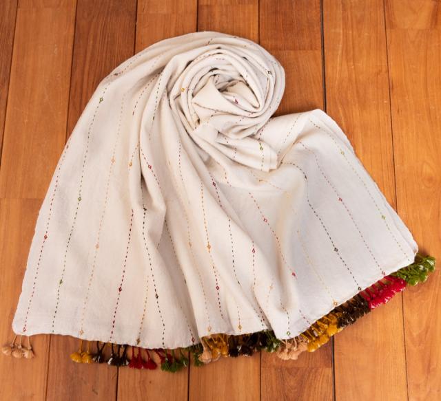 【送料無料】 ブジョーディ村の手織りショール / ストール マフラー ブランケット カッチ 刺繍 TIRAKITA(ティラキタ) ドゥパッタ スカーフ レディース エスニック衣料 アジアンファッション エスニックファッション_5