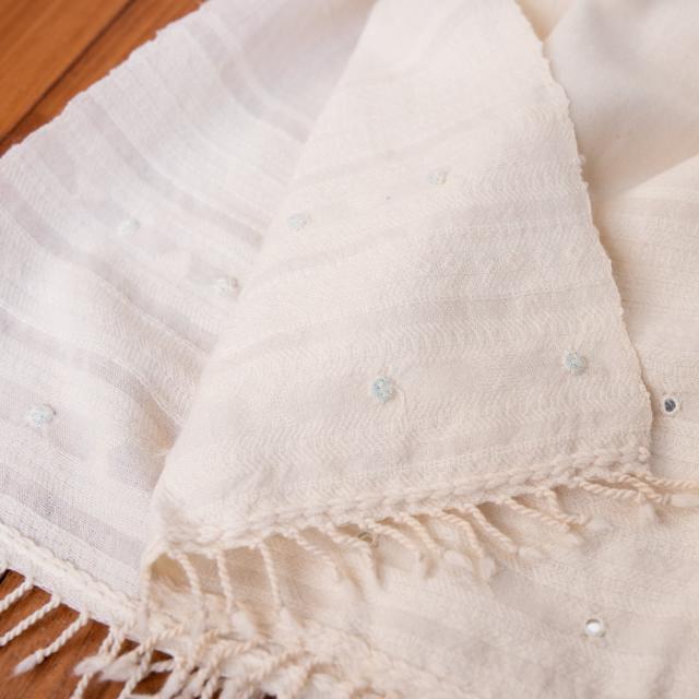 【送料無料】 ブジョーディ村の手織りショール / ストール マフラー ブランケット カッチ 刺繍 TIRAKITA(ティラキタ) ドゥパッタ スカーフ レディース エスニック衣料 アジアンファッション エスニックファッション_7