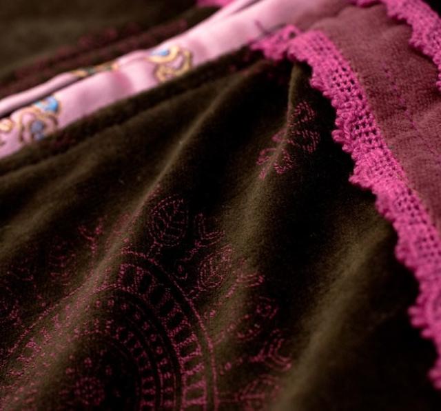 送料無料】 ベルベット生地のパッチワーク トライバルコート / 冬 秋