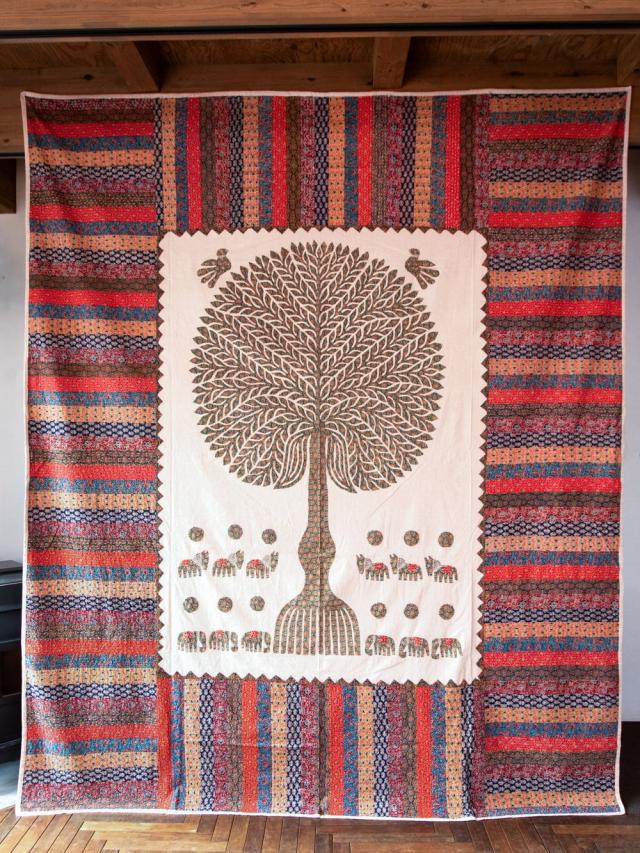 【送料無料】 【展覧会出品用 最高級品 １点物】カンタ刺繍とバルメール村の美しいアップリケの特大マルチクロス 【約278cm x 225cm】 グリーン / 大判布 大きい ベッドカバー 壁掛け アジアン インテリア エスニック