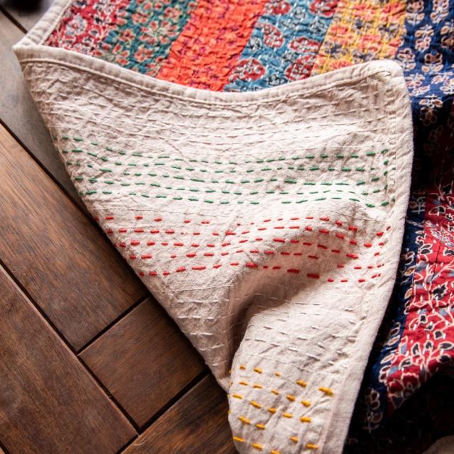 【送料無料】 【展覧会出品用 最高級品 １点物】カンタ刺繍とバルメール村の美しいアップリケの特大マルチクロス 【約278cm x 225cm】 オレンジ / 大判布 大きい ベッドカバー 壁掛け アジアン インテリア エスニック_12