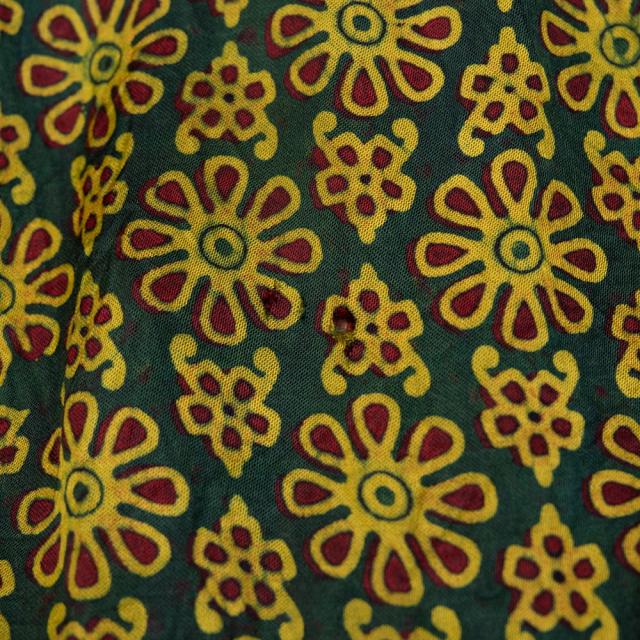 送料無料】 【インド品質】 1点もの インドの伝統柄 アジュラック模様