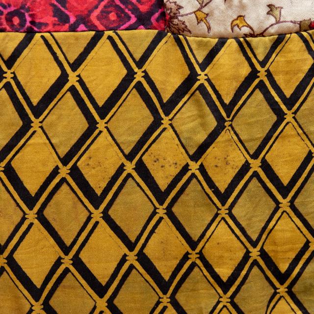 送料無料】 【インド品質】 1点もの インドの伝統柄 アジュラック模様