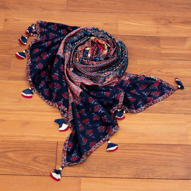 送料無料】 【インド品質】 1点もの インドの伝統柄 アジュラック模様