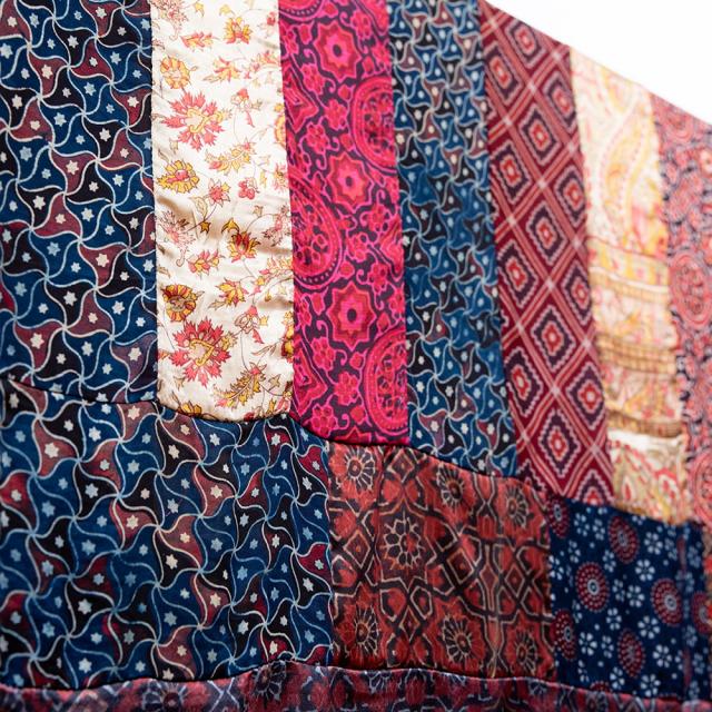 送料無料】 【インド品質】 1点もの インドの伝統柄 アジュラック模様