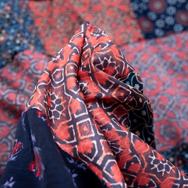 送料無料】 【インド品質】 1点もの インドの伝統柄 アジュラック模様