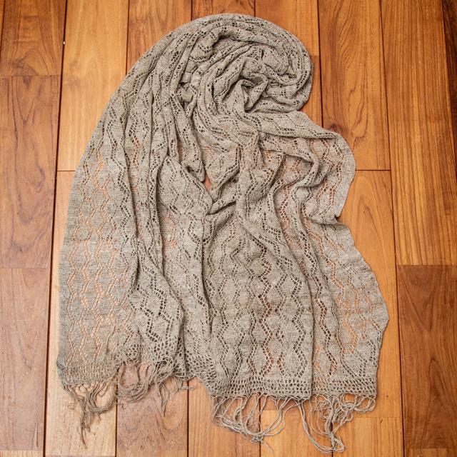 送料無料】 【1点もの】天然ネトルの手編みストール 約194cm x 58cm