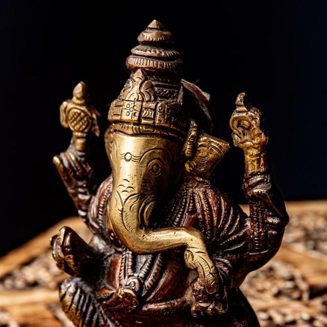ガネーシャ像（座） 金属製 約2.5cm ー インドの小さな神さま ー