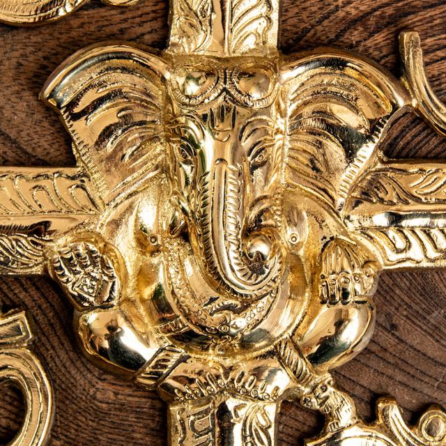 送料無料】 〔壁掛けタイプ〕インドの神様ウォールハンギング 卍と