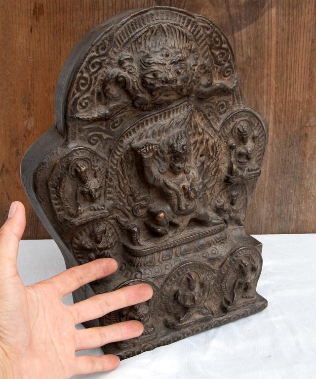 送料無料】 マハーカーラ（大黒天）とターラなど8尊像【木製 一点物 高