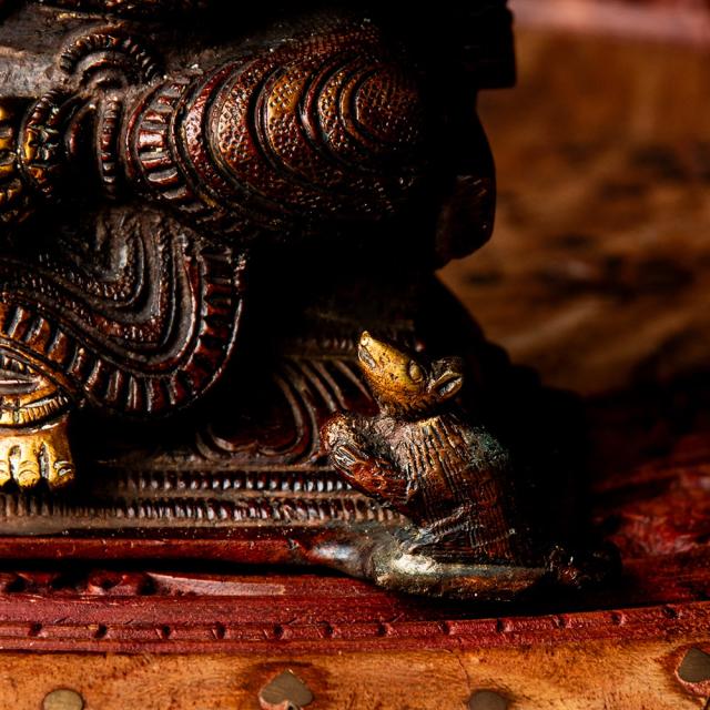 送料無料】 天蓋ガネーシャ 坐像 重厚なブラス製 高さ22cm程度