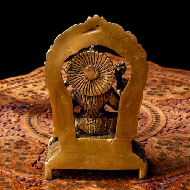 【ヒンドゥ女神 皿を持つ ディーパラクシュミ】インド 神像 仏像 アジアン雑貨 ラクシュミ 像 灯明皿を持つインドの女神ディーパラクシュミ像 灯明皿