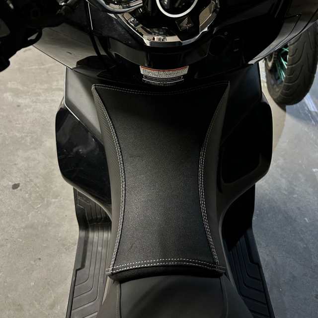 センタークッション ホンダ PCX125 PCX160 JK05 KF47 ブラック センタークッション ホンダ PCX125 PCX160 JK05 KF47 ブラック