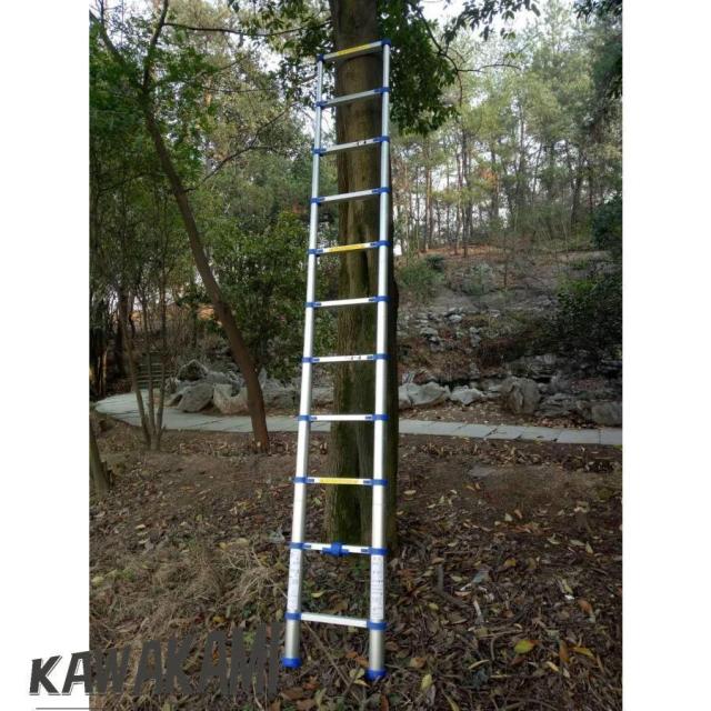 伸縮はしご 脚立2-7m屋上用の伸縮式伸縮はしごを登る、超広段のアルミニウム製伸縮はしご、荷重150kg 家庭用や業務用にも使える丈夫な脚立_8