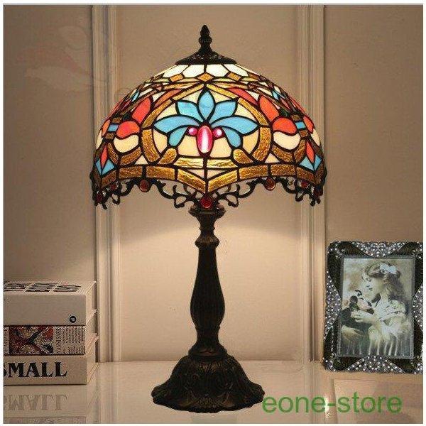 レトロなステンドグラスランプ　アンティーク ステンドグラス アンティーク ステンドランプ ガラス工芸 家型